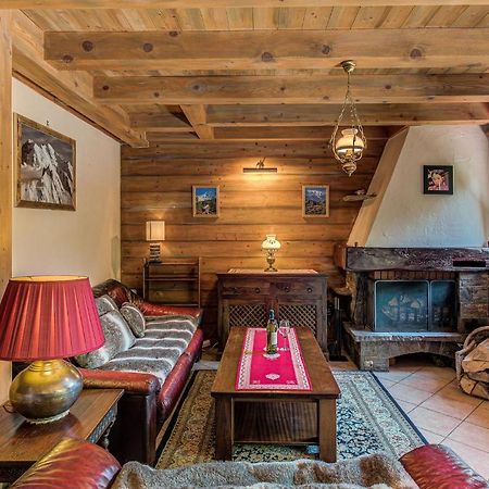 Chalet Blackbushe - Traditional Chalet - Alpes Travel - Sleeps 4-6 Ле Уш Екстериор снимка